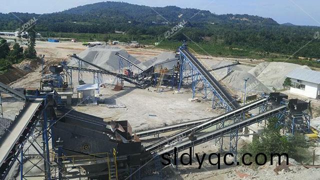 破碎筛(shai)分设备系列(lie)