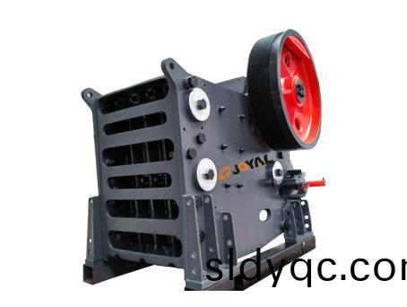 C系列颚式(shi)破碎机